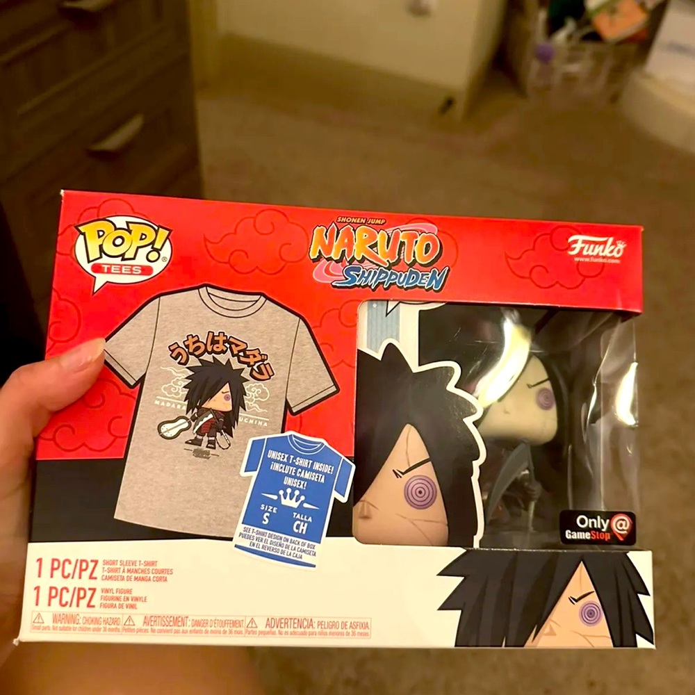 Funko Pop! Tee Madara Uchiha With Weapons - Gamestop Exclusive Size S Damaged